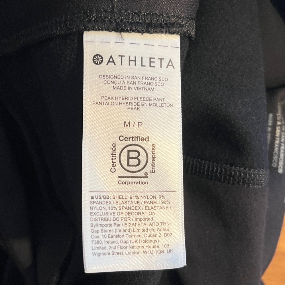 NWT Athleta | Peak Hybrid Fleece Flare Pants | Black | Size MP - Picture 13 of 16